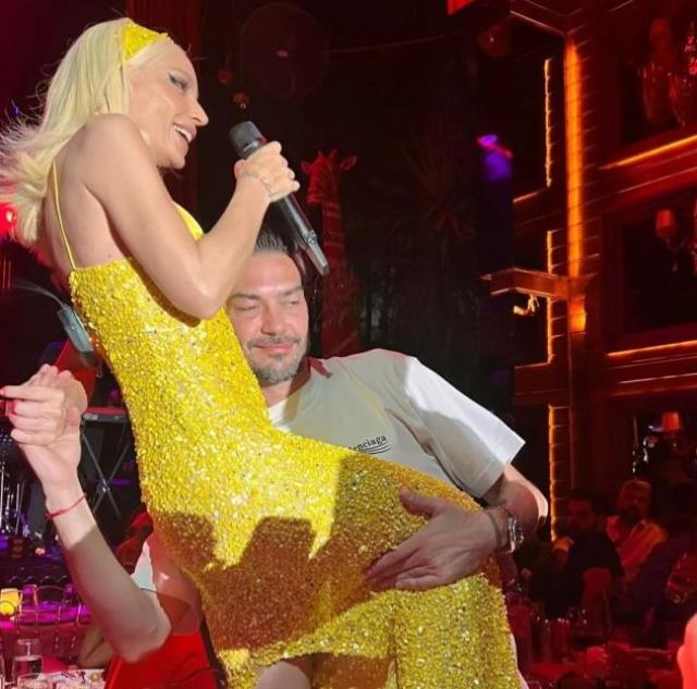 Gülşen konserinde yine rahat duramadı!