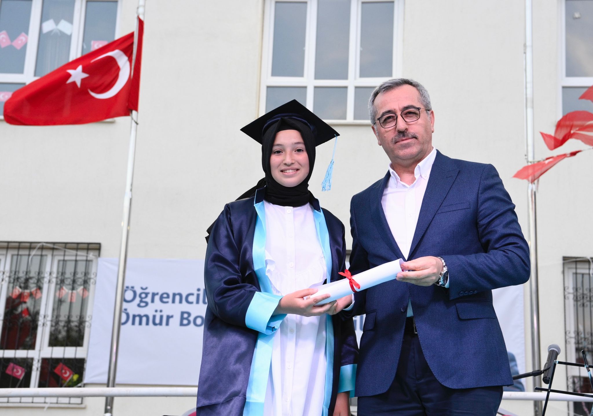 Başkan Güngör,  ‘Tüm Öğrencilerimizin Başarıları Daim Olsun’
