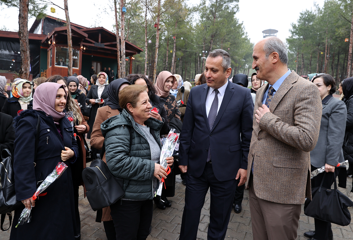 Başkan Okay, ‘Kadınlar ilham kaynağımızdır’