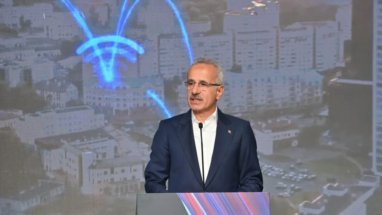 Ulaştırma Bakanı Duyurdu: 5G 1 Nisan 2026’da Hayata Geçiyor