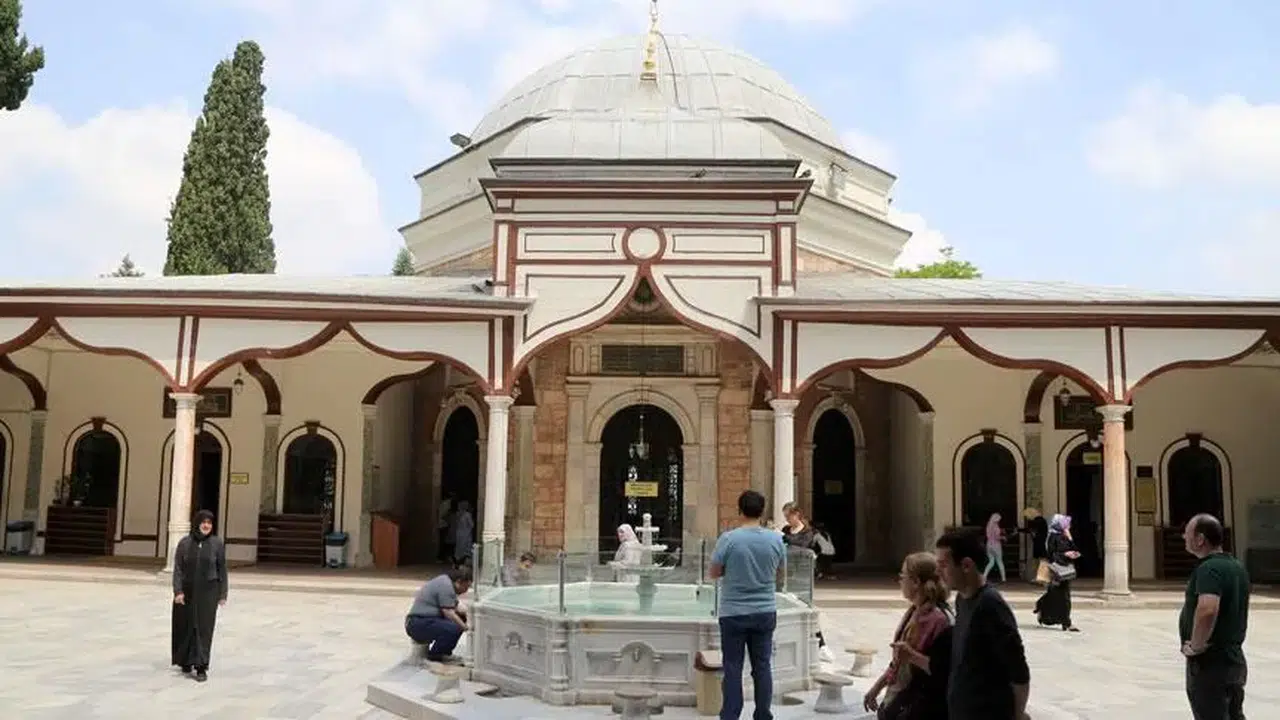 Emîr Sultan Kimdir? Asıl Adı Ne, Türbesi Nerede? İşte Hayatı ve Soyu