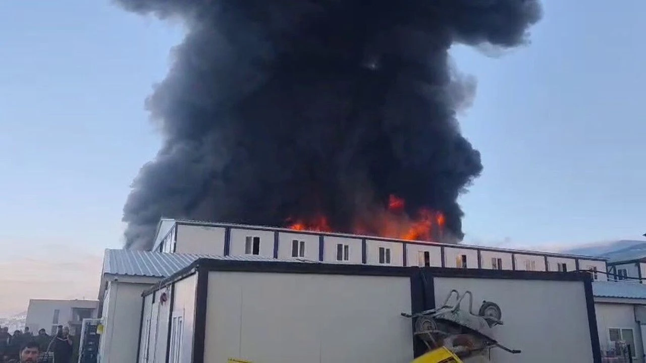 Kahramanmaraş’ta Şantiye Yangını: 1 Ölü, 7 Yaralı