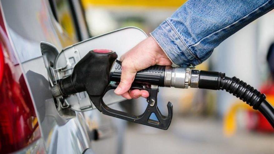 Benzin ve Motorine bir büyük zam daha