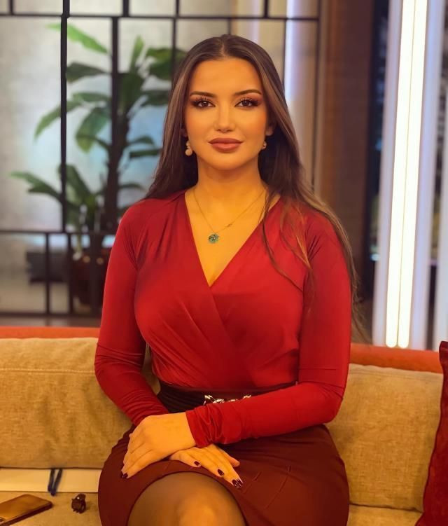 'Kocamı kardeşiyle aldatıyorum. İkisini de seviyorum' Esra Ezmeci'nin paylaşımı olay oldu