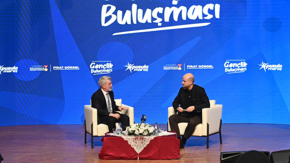 Gençlerin Merakı Giderildi: Görgel ve Erdoğan’dan Net Yanıtlar