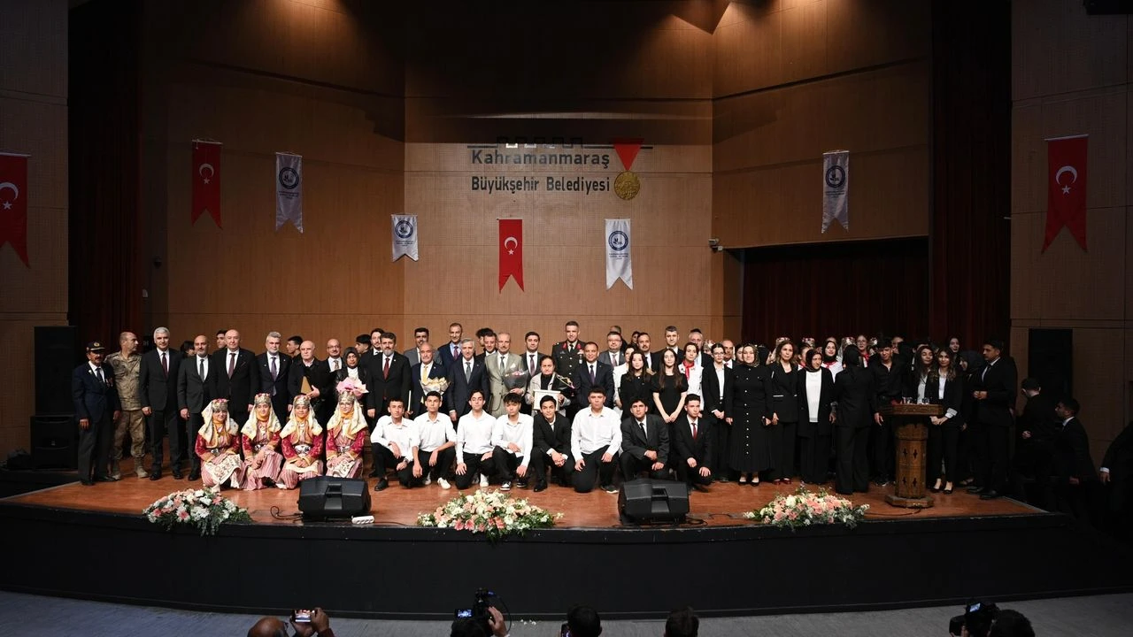Kahramanmaraş’ta Öğretmenler Günü Coşkusu! Törenler Birlik ve Heyecan Yarattı