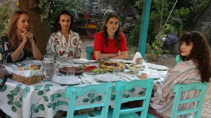 Evlilik Güzeldir oyuncuları kimler, hangi karakteri canlandırıyor? Evlilik Güzeldir 4. bölüm ne zaman?