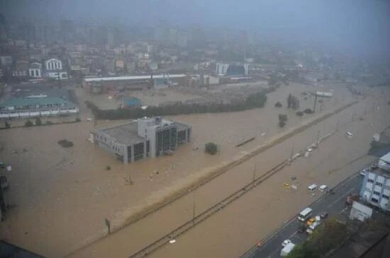 İstanbul’daki Sağanak Sonrası Acı Tablo: 3 Kişi Hayatını Kaybetti