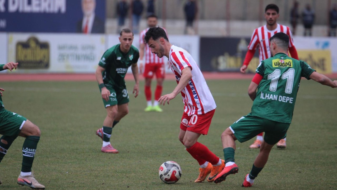 İstiklalspor'un şampiyonluğu hayal! Sıralaması bile tehlikede