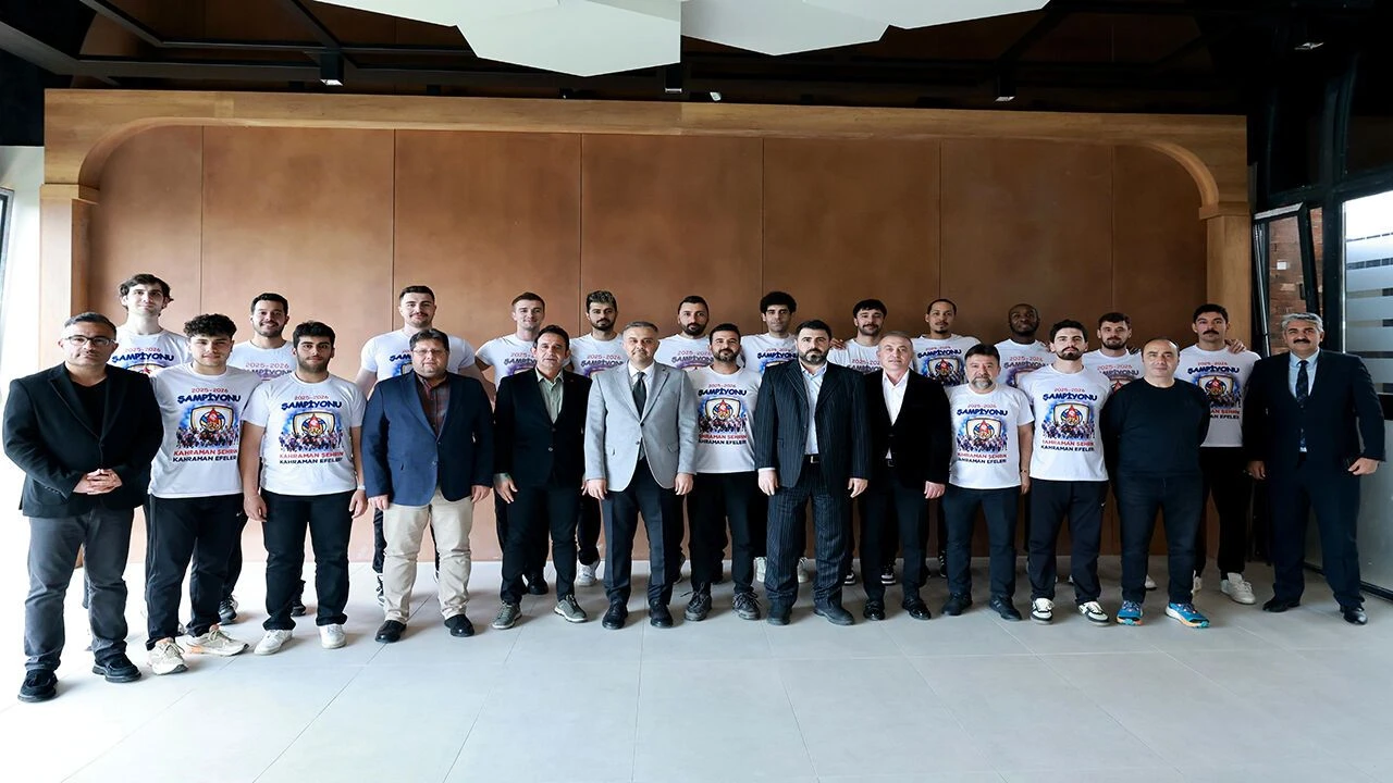 Şampiyon Onikişubat Belediyespor’dan Dev Gurur: Efeler Ligi’ne Merhaba!